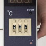 E5EN-YR40K 0 - 399 AC 220V K Type Digital Temperature Controller SD31