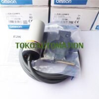 E2K-C25MF2 E2K - C25MF2 Capacitive Barrel-Style Proximity Sensor SE03 untuk aplikasi otomasi industri E2K, C25MF2, E2K
