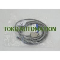 D4C-1601 5A 250VAC 30VDC PIN PLUNGER 3M CABLE Limit Switch SR39 untuk aplikasi otomasi industri