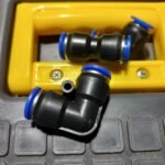 Fitting Pneumatic Slip lock Elbow 12 MM L Konektor Selang Push In KB91
