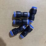 PG 6-4 Fitting pneumatic selang 6mm ke 4mm Reducer Connector KB57