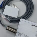 E3R-5E4 E3R 5E4 E3R-5L + E3R-5DE4 12-24 VDC Photoelectric Sensor PY31