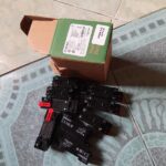 RXZE1M2C RXM2 SOCKET RELAY RXZE 1M2C PN10